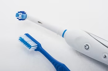 Toothbrushes – Tips & Facts